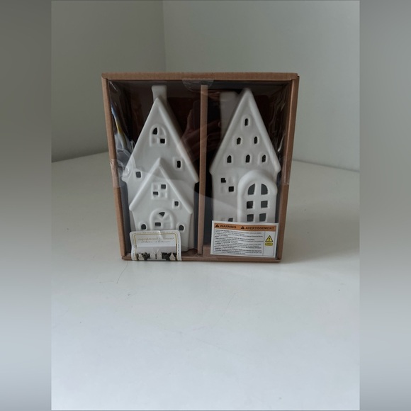 New Christmas Village Set of 2 - Picture 7 of 12